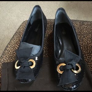 Great sequined bow tied ballet flats, Anne Klein!